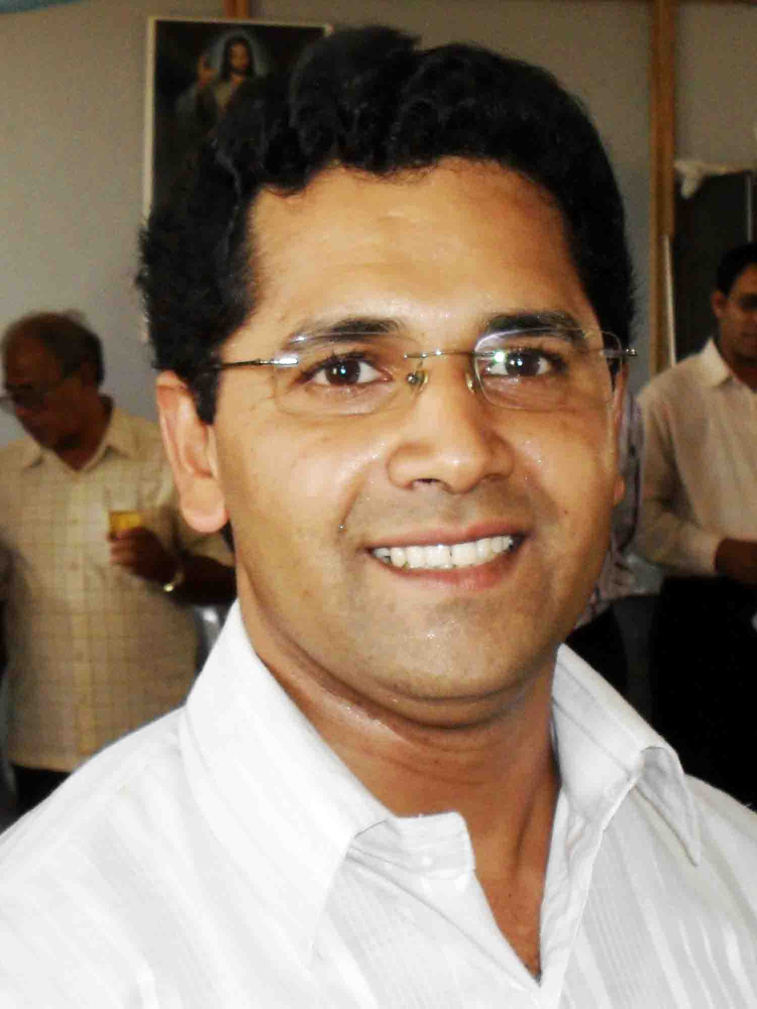 Image of Fr Laurence Monteiro