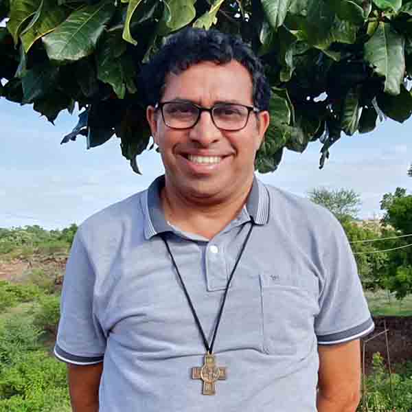 Image of Fr Francis Silveira